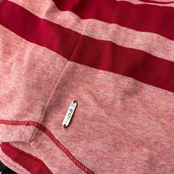 🛍️3/$40 Lole Stripe Poly Linen 3/4 Sleeve Back Detail Top Red Pink Extra Small - Picture 8 of 9